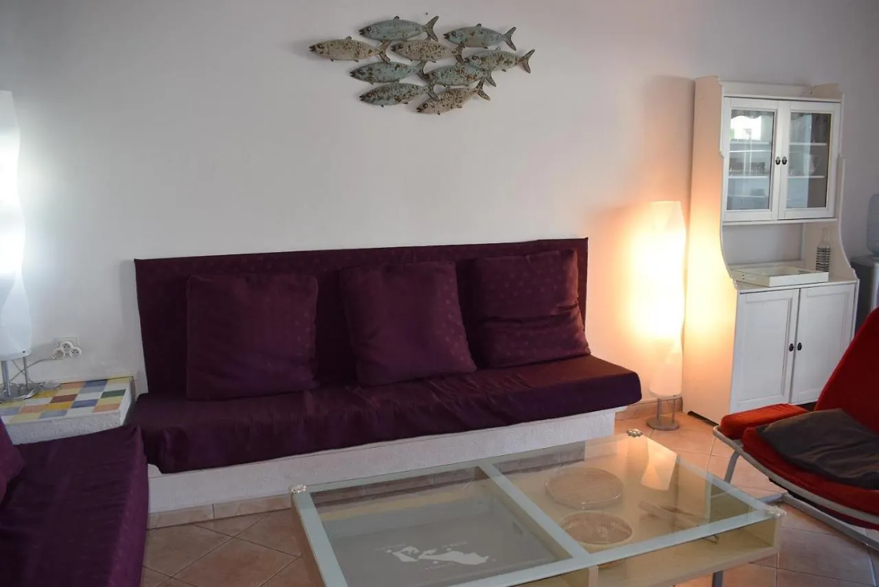 Holiday home 395-Casa Canal 4 Dormitorios Empuriabrava