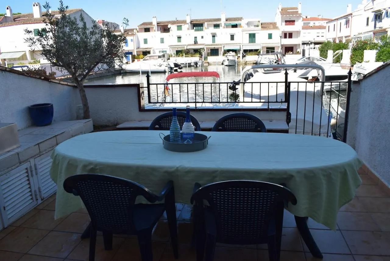 395-Casa Canal 4 Dormitorios Empuriabrava