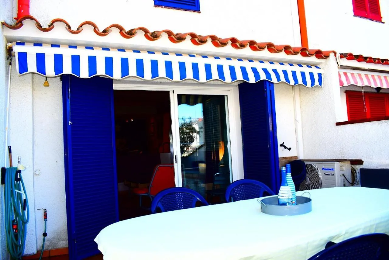 395-Casa Canal 4 Dormitorios Empuriabrava
