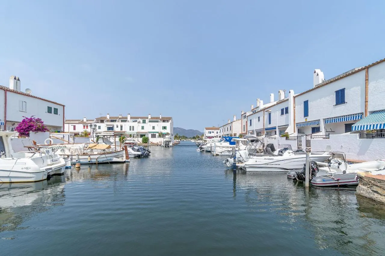 395-Casa Canal 4 Dormitorios Empuriabrava